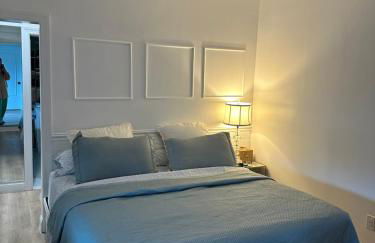 The Most Desired Summer Retreat with Private Pool Just 5 Minutes from the Beach - Foto 20