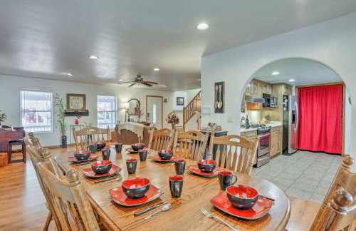 Game Room, Yard, Deck and Fireplace Lakeside Home - Foto 5