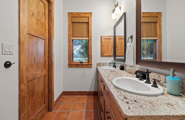 Private Ranch - Pool, Ping Pong, Yoga, Weddings, Games - Photo 35