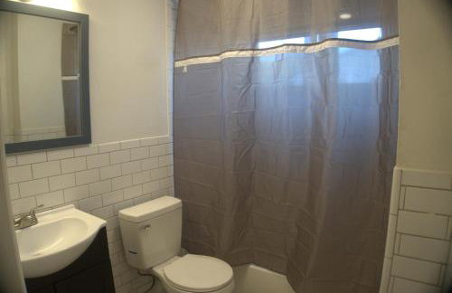 Brand new 3 bedroom apt close to all - Foto 24