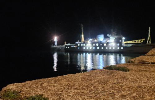 Central Penzance, Modern stylish home, Near Seafront with Gated parking - Photo 13