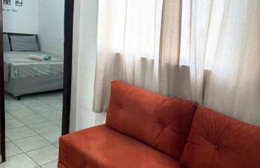 APT-10 Completo Com Ar-Condicionado Garagem Predio Central Perto de tudo - Foto 36