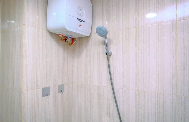 Homey And Comfy 2Br Sentul Tower Apartment - Foto 21