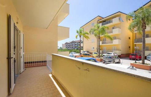 Beautiful Apartment In Caulonia Marina - Foto 14