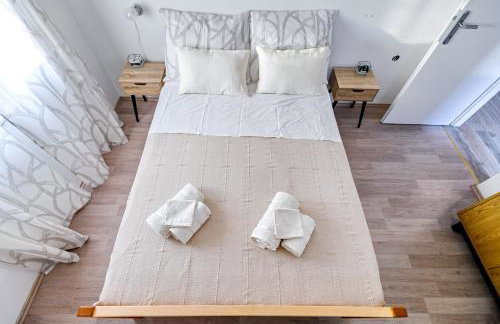 Countryside holiday home - pool - big terrace - Foto 42