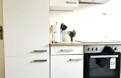 HolidayHome Aparments I Spaceous Room in BER-Reinickendorf, 1 Min. to Metro Station - Foto 11