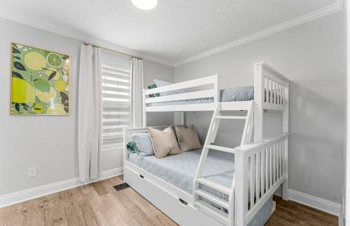 PCB Sleeps 22! 2 Homes, 2 Pools, 2 Mini Golf - Foto 64