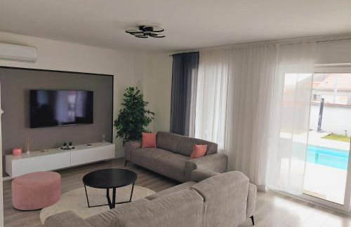 Villa Tia with heated pool & jacuzzi - Foto 49