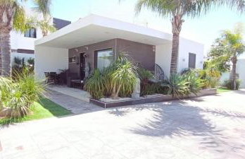 Angkor Wat Village - Photo 4