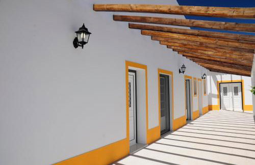 Corvos e Cadavais - Foto 20