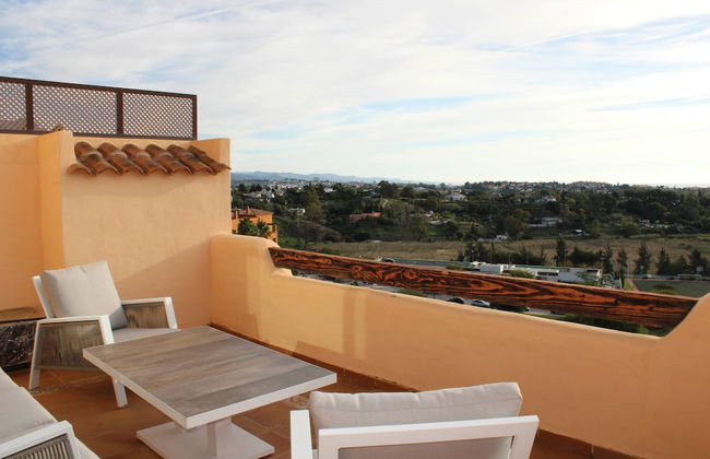 Beautiful Flat Near Golf Courses With sea Views - Photo 40