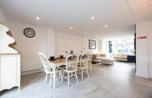 Modern 5-Bed Home EV City Centre 10 min - Foto 36