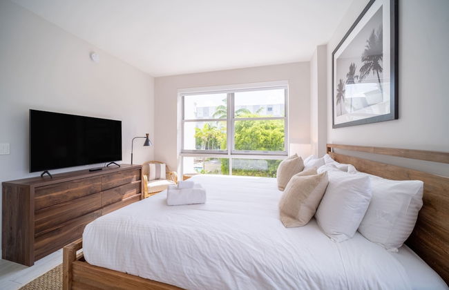 Tucker at Palmer Dadeland Miami - Photo 14