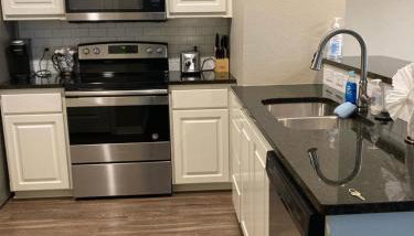 Home sweet home- great access to hospitals and everything - Foto 4