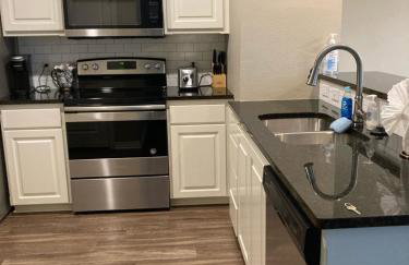 Home sweet home- great access to hospitals and everything - Foto 4