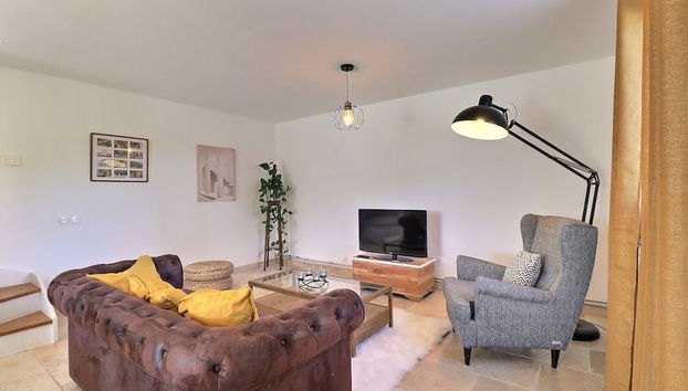 Coin salon dans le hall