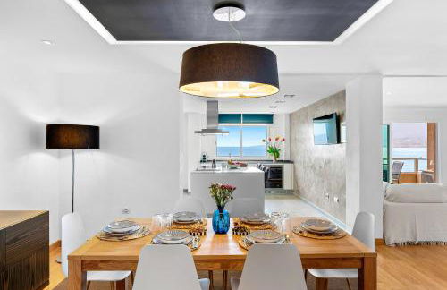 Frontline Beach Apt with Terrace - Foto 20