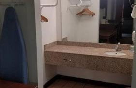 Hotel 2 Queen Beds Hotel Room 125 Booking - Foto 8