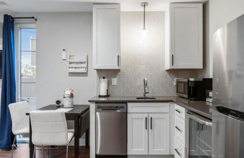 LuxuryDenver Studio w Hot Tub 2 Mi to Downtown - Foto 5