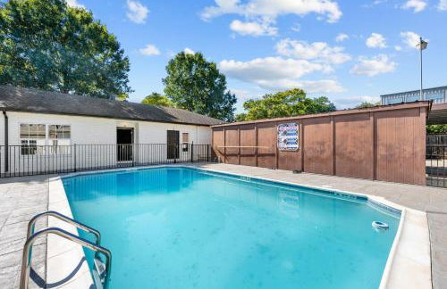 Spacious 1BR Galleria Apt with Pool & Free Park - Foto 22