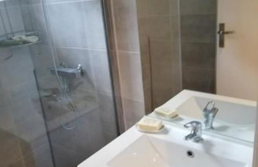 Grande maison au calme au cœur d un bois 11 personnes - Photo 20