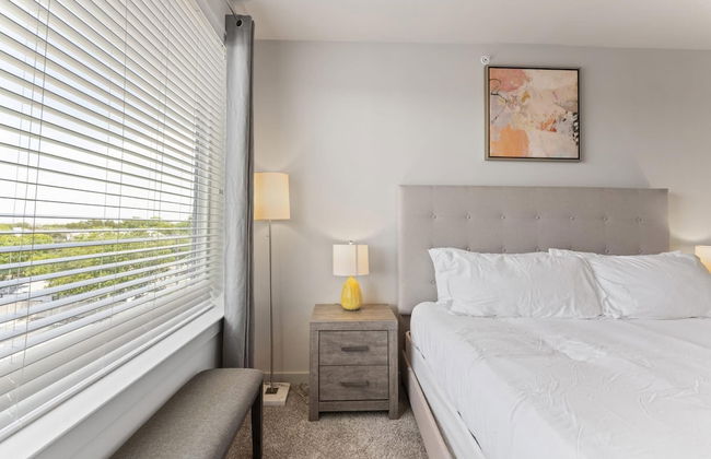 Prime Soco Airy 1BR King Suite w Pool Parking - Foto 10