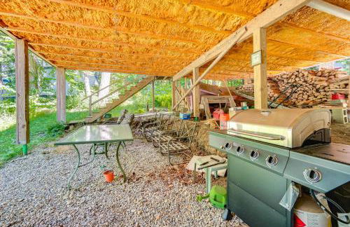 Wilmington Retreat Near Trails, Skiing and Festivals - Photo 32