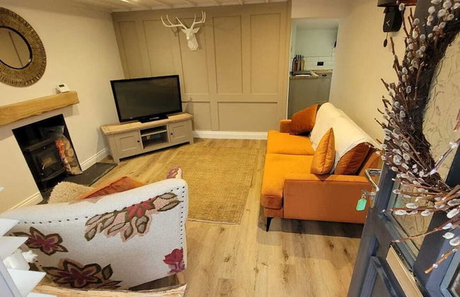 Charming 1-bed Cottage in Brynmenyn - Foto 10