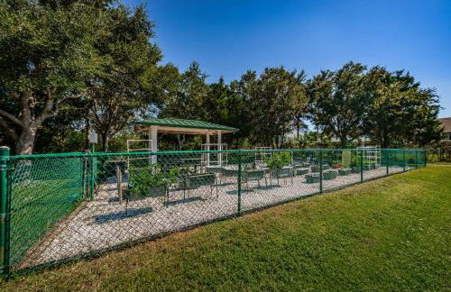 Beautiful Waterfront Beach Cottage. Sleeps 6 - Foto 29