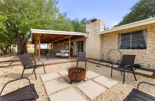 Farm Retreat with Jacuzzi, Fire Pit, Mini Goats, Mini Ponies and Mini Cows - Foto 41