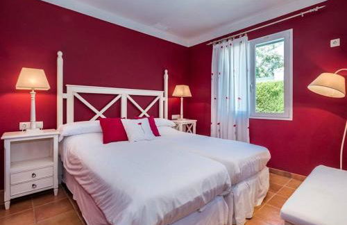 Villa Finesse 1 - Lovely 3 Bedroom Villa - Great Pool Area - Perfect - Foto 52