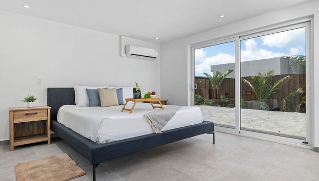 4BR 3BA Newly Built w Private Pool 5 min 2 Beach - Foto 5, Habitación