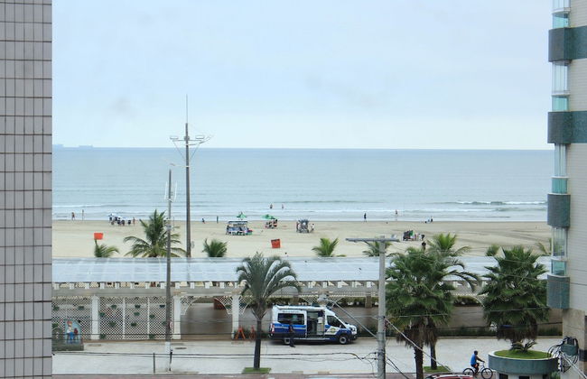 Pé na Areia Praia da Guilhermina - Foto 19