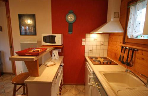 Charmant Chalet Vosgien – Idéal Couple/Curistes – Calme et Nature – Proche Plombières-les-Bains - FR-1-589-230 - Foto 9