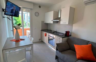 Twin Pine trees flats, near beach - Foto 1