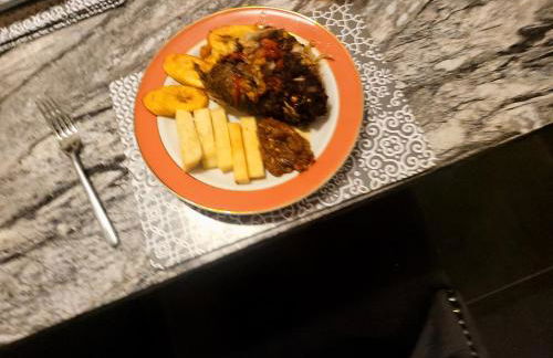 Hidden Treasure-Netflix and Wi-Fi-Basement flat - Foto 71