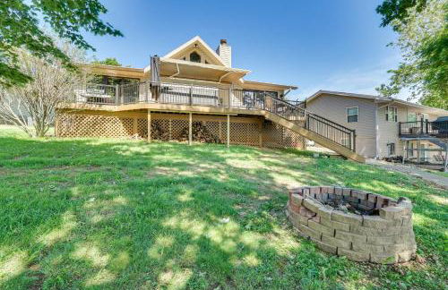 Retreat with Dock and Views in Lake of the Ozarks - Foto 2