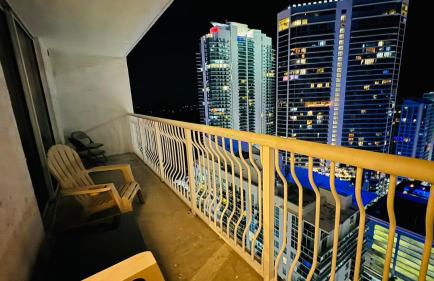Upscale Apartment in the Heart of Brickell - Foto 104