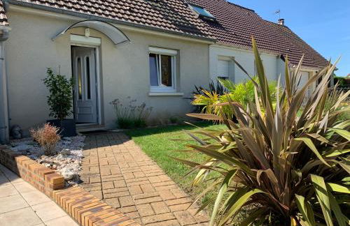 VILLA 600m de la plage calme Location possible à partir de 3 nuitées, pouvant accueillir 6-8 pers Activités nautiques randonnée vélo pêche golf casinos - Foto 35