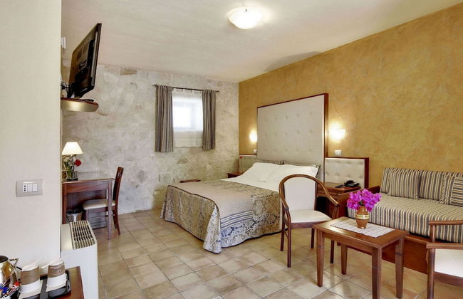 Artemisia Resort - Photo 18