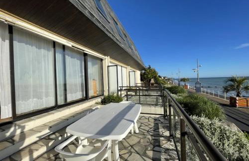 Appartement Duplex en Front de Mer avec Terrasse – Accès Direct Plage – 2 Chambres + Cabine - Foto 14