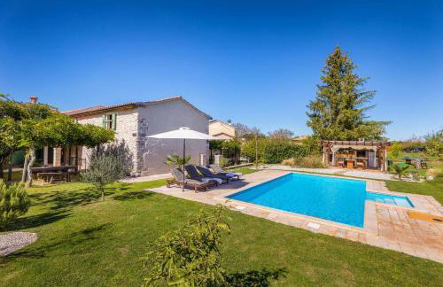 Holiday house Dorstari by Villsy - large garden with pool, playground for kids and adults - Photo 11