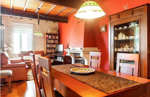 Spacious House with Pool in Carballedo - Foto 8