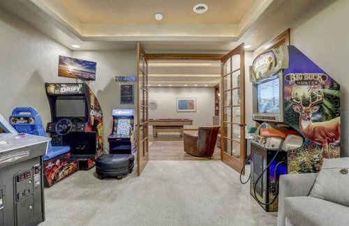 Silver Lake Estate - Private Beach - Hot Tub - Arcades - Foto 9