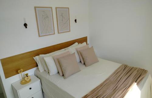 Apto 2 quartos com ar, piscina e varanda I 6 min praia Aruana - Foto 6