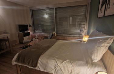 Studio au-dessus des nuages - Parking privé - Foto 9