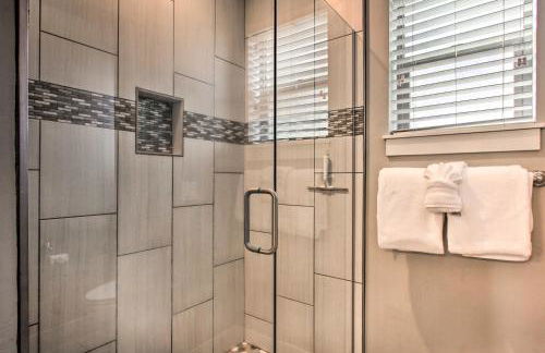 Bend Home with Patio and Fire Pits Less Than 3 Mi to Dtwn - Foto 13