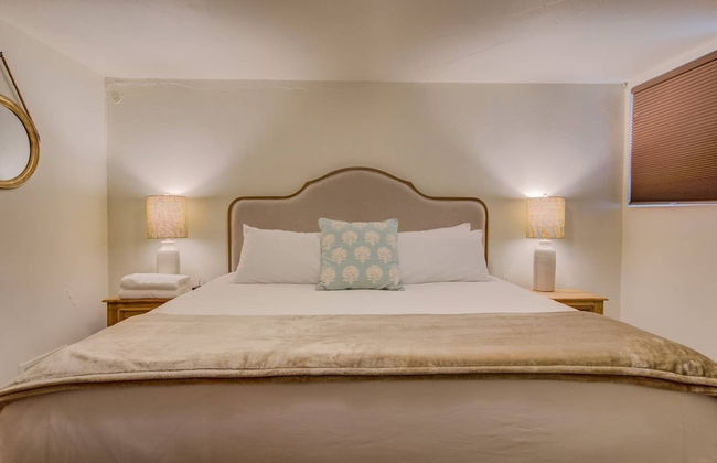 5BR Mnt Viewsdowntown Luxuryfirepit & RV Parking - Photo 2