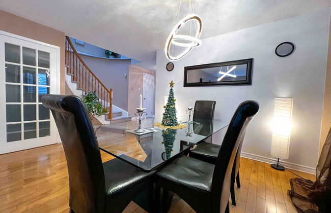 Spacious Family Home Close To Downtown With King Bed Num1 - Photo 14