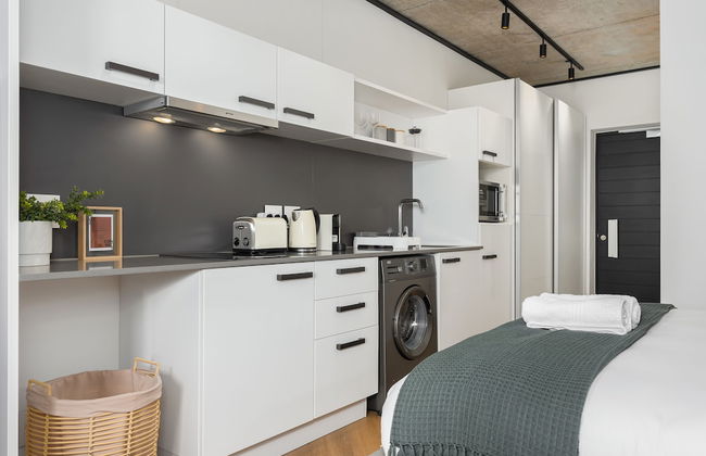 Bridgewater One Luxury Apartments - Photo 50